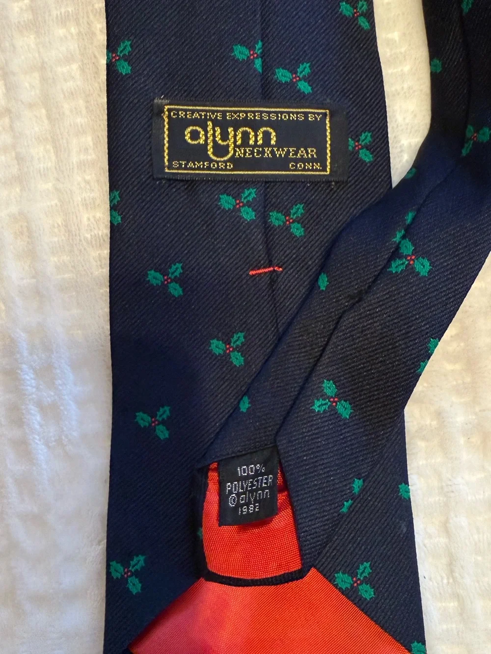 Vintage 1982 Alynn Neckwear Holly-er Than Thou Holiday Tie